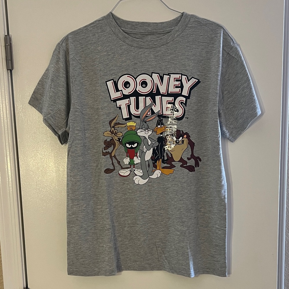 Warner Bros. Looney Tunes Gray T-Shirt
